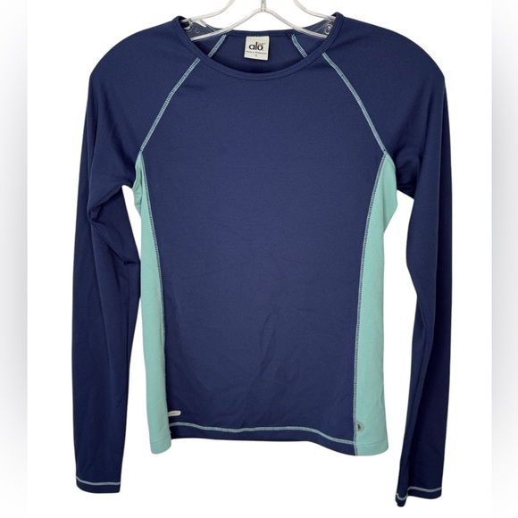ALO Yoga Tops - ALO Women’s Cool Fit Crew Neck Long Sleeve Shirt Yoga Active Blue - Small